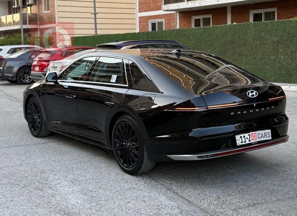 هيونداي أزيرا